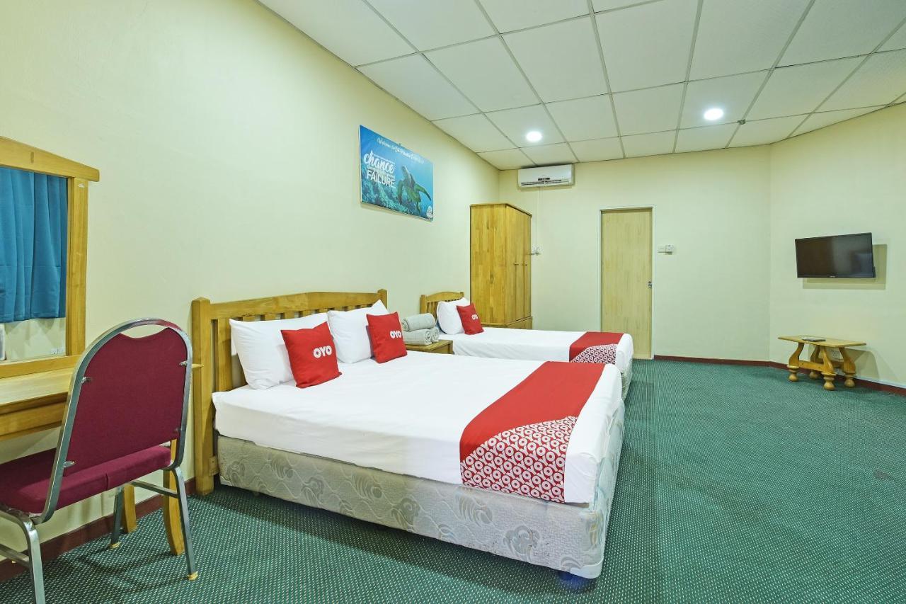 Oyo 90672 De Paradise Turtle Hotel Kerteh Kültér fotó