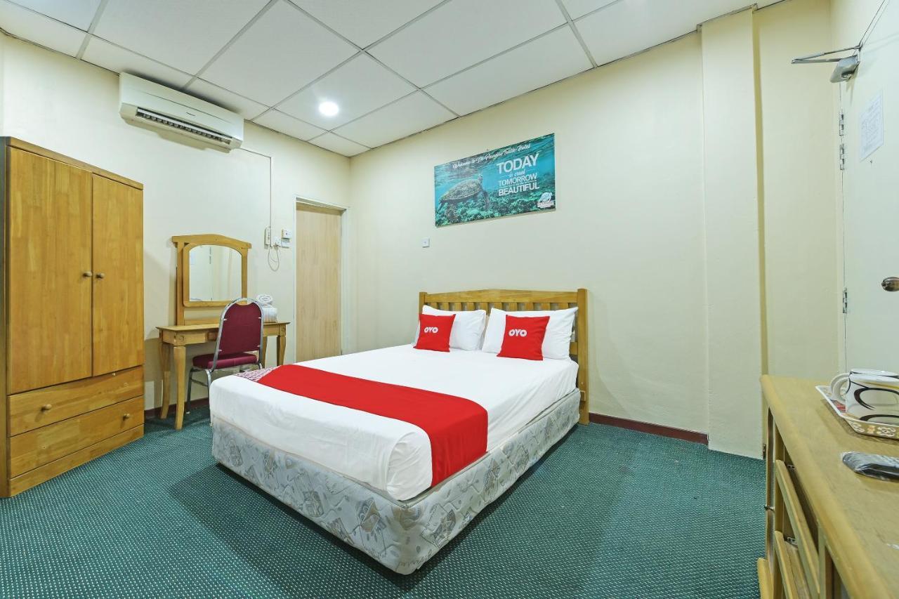 Oyo 90672 De Paradise Turtle Hotel Kerteh Kültér fotó