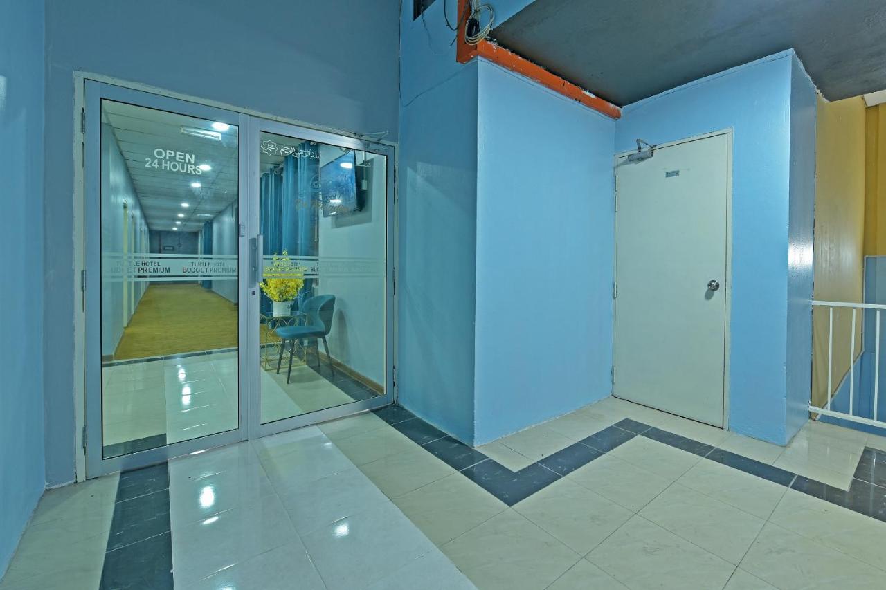 Oyo 90672 De Paradise Turtle Hotel Kerteh Kültér fotó